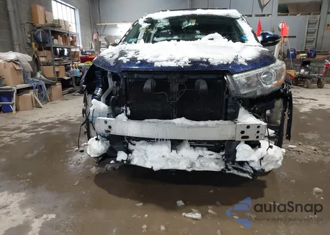 2016 Toyota Highlander Xle V6 z USA, uszkodzony, nr VIN 5TDJKRFH9GS320943